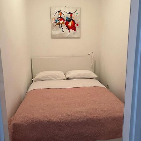 Apartman Robi Lägenhet Zadar Exteriör bild