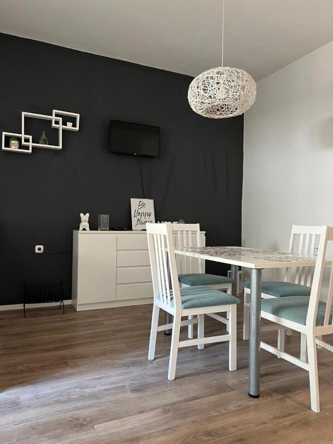 Apartman Robi Lägenhet Zadar Exteriör bild