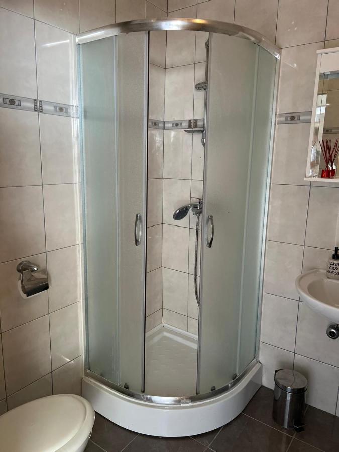 Apartman Robi Lägenhet Zadar Exteriör bild